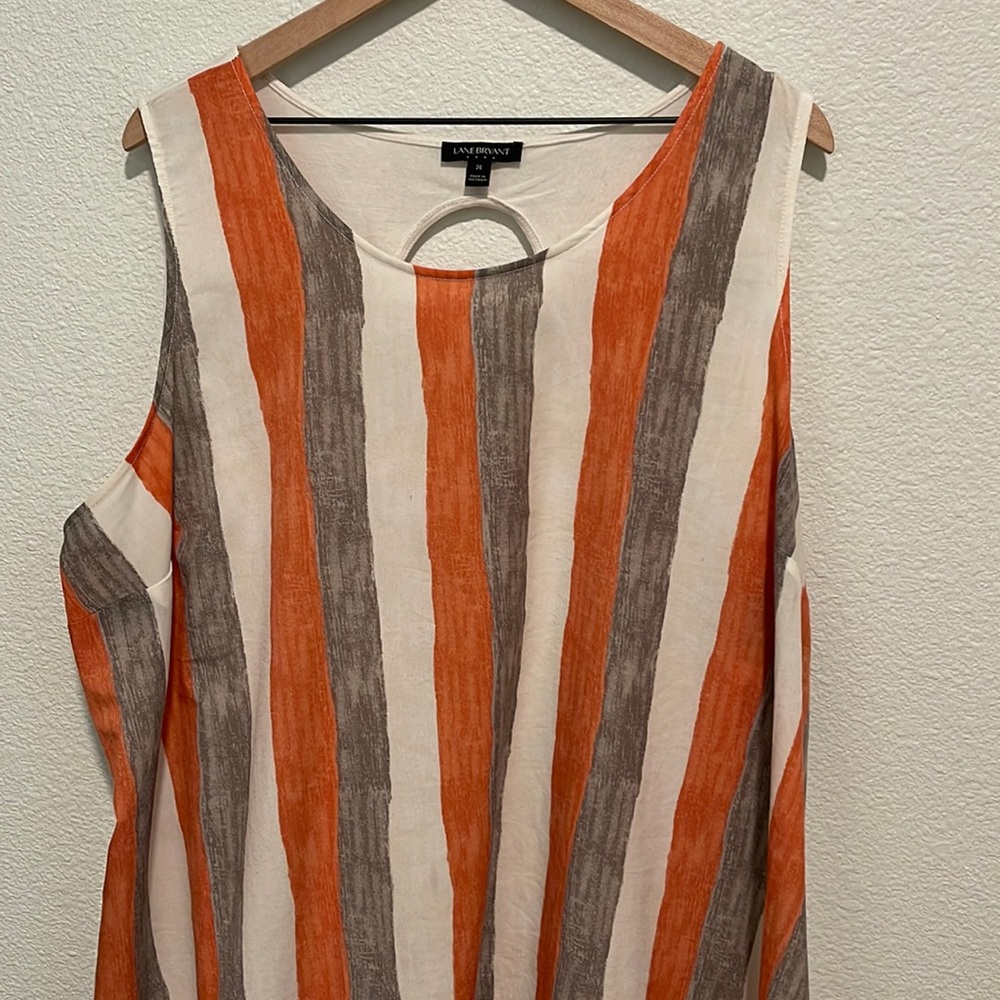 Sleeveless blouse